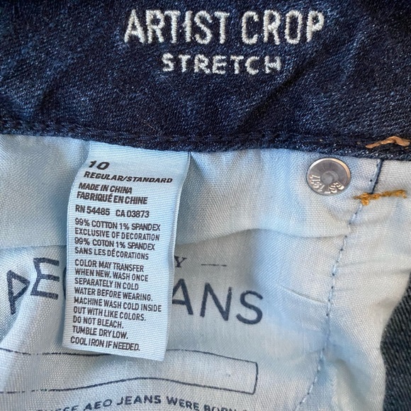 American Eagle Artist Crop, dark denim, stretch jeans. Size 10 regular - Picture 4 of 4